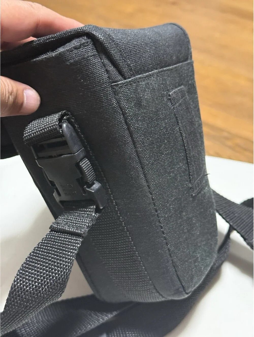 Vanguard Dexter 9 Camera Holster With Adjustable Shoulder Strap